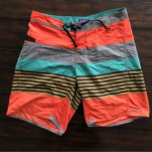 Patagonia M's Wavefarer Board Shorts 34